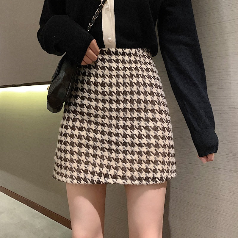 Houndstooth A-line Winter Skirt - Satin & Sox