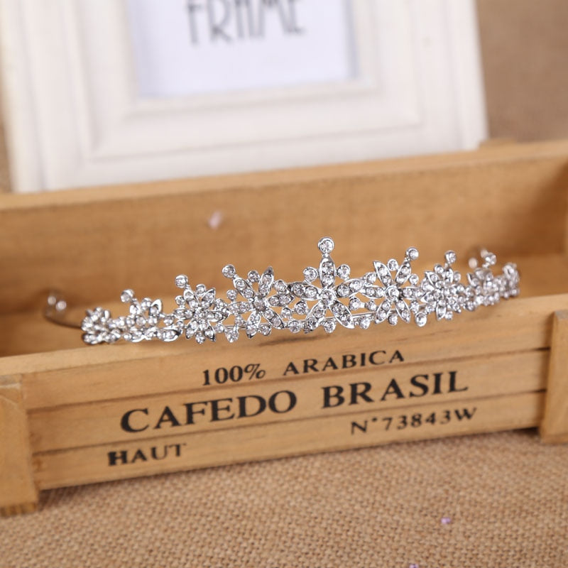 Bridal Tiara with rhinestone crystals - Satin & Sox