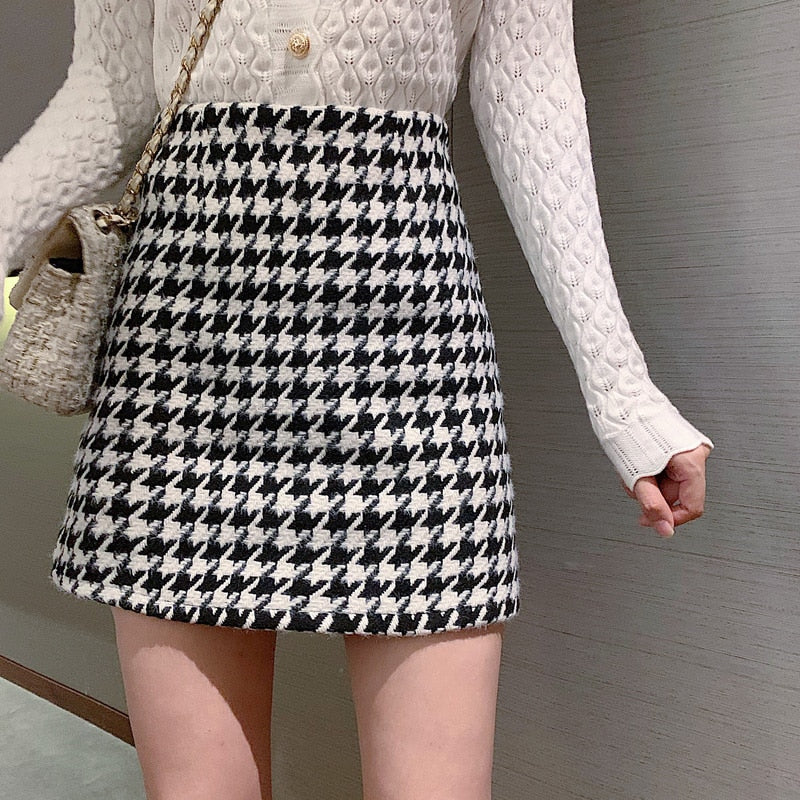 Houndstooth A-line Winter Skirt - Satin & Sox